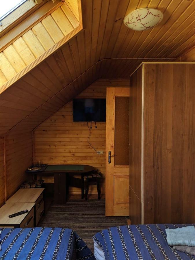 У Оксани Pensionat Kvasy Exteriör bild
